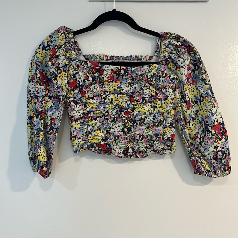 Zara puff sleeve flower pleaded bust blouse